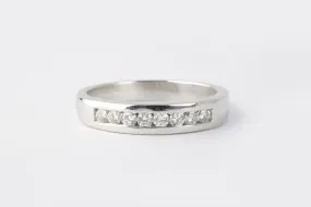 18k White Gold 0.32ctw Diamond Wedding Band Size 6.75 (4.60g.)