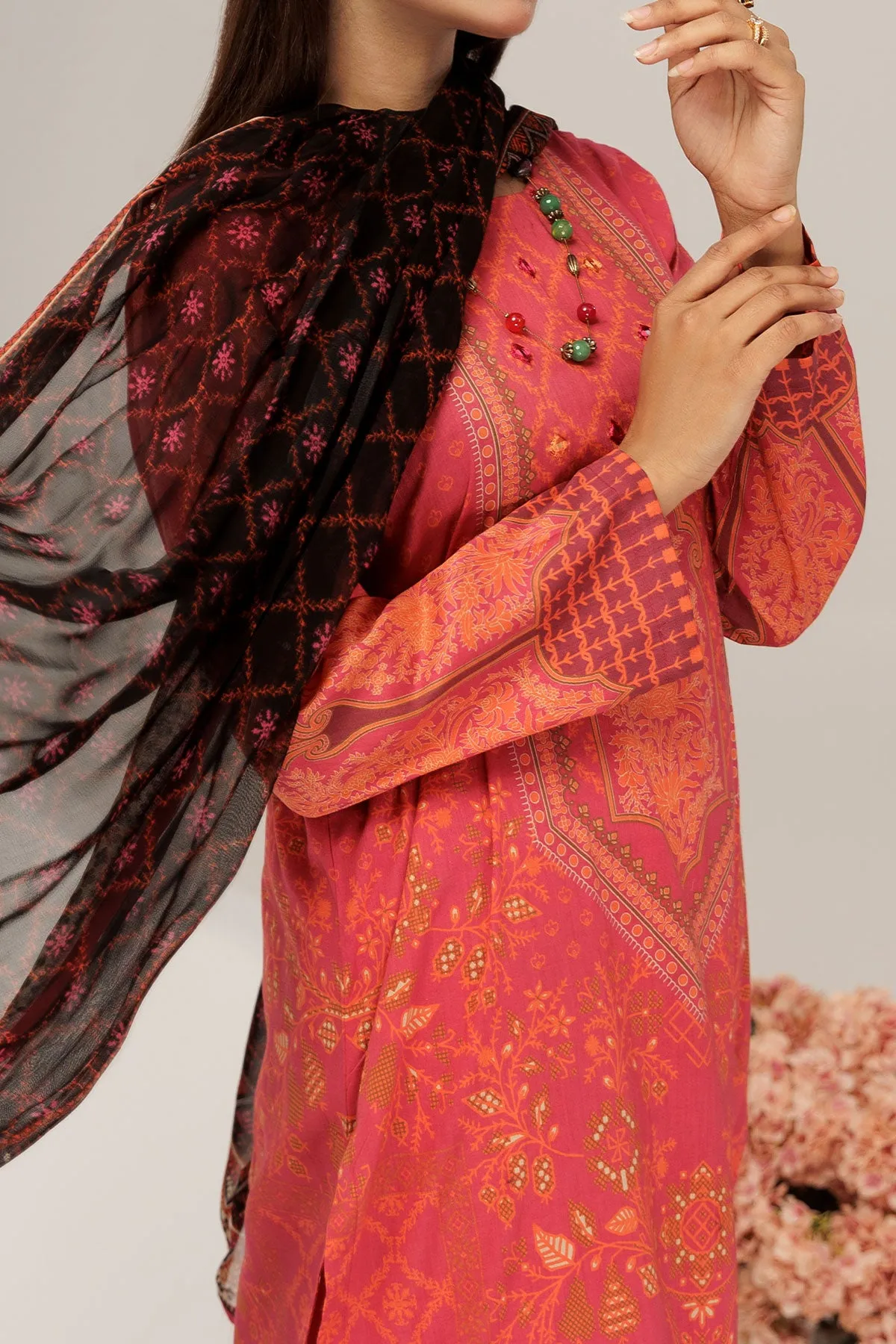 3 PIECE UNSTITCHED LAWN | UN-DPC-343