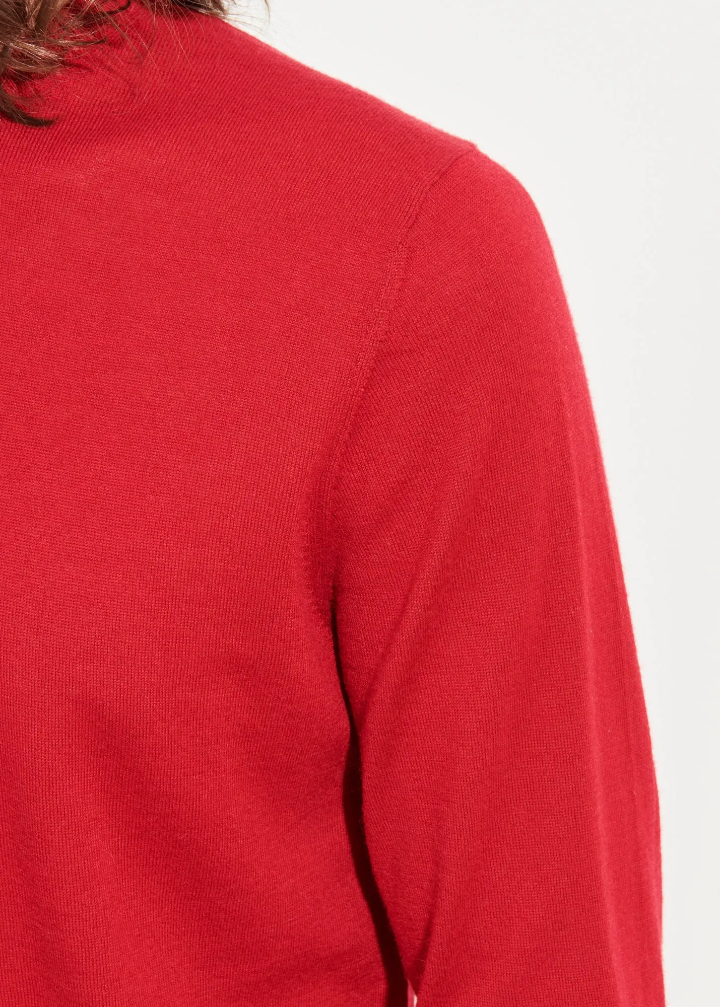 CASHMERE CREWNECK SWEATER