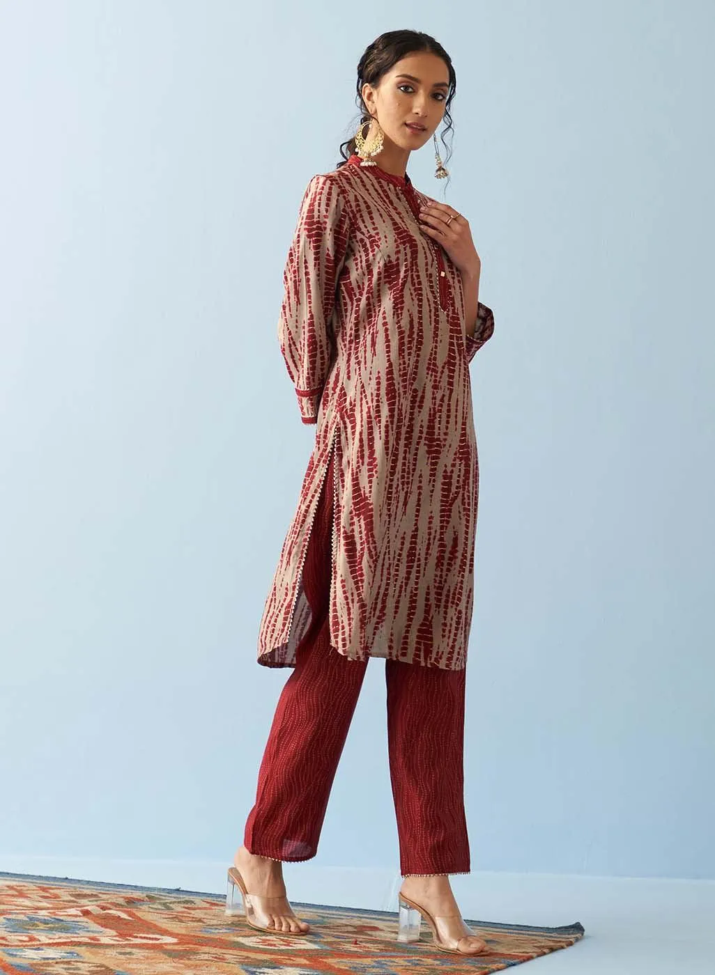 Maroon Printed Kurta Set with Mandarin Collar and Broad Border Sleeves