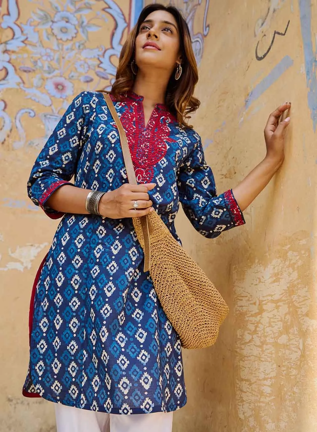 Navy Blue Embroidered Straight Kurta