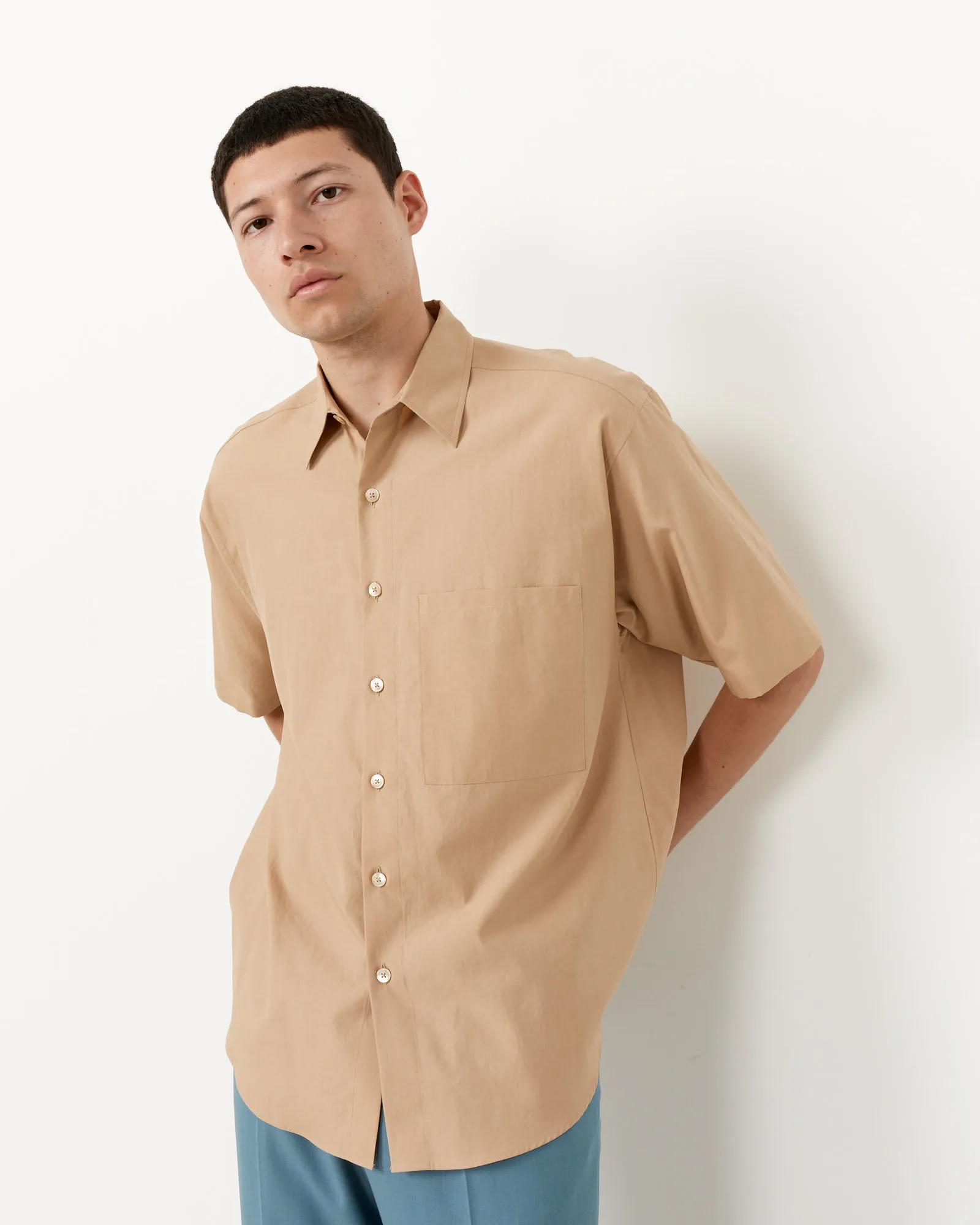 Washed Finx Twill Big Half Sleeve Shirt in Light Brown